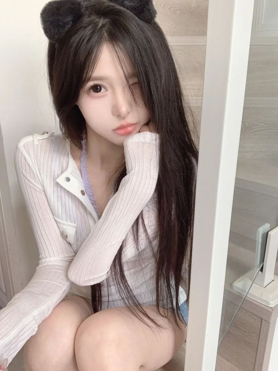 上海后花园论坛收录的茶艺师沈知白主理功夫茶席的场景